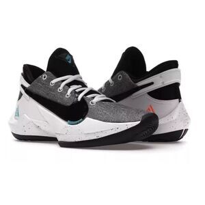 (B) Nike Zoom Freak 2 Denim Shoes, Size 6.5 Y Big Kid